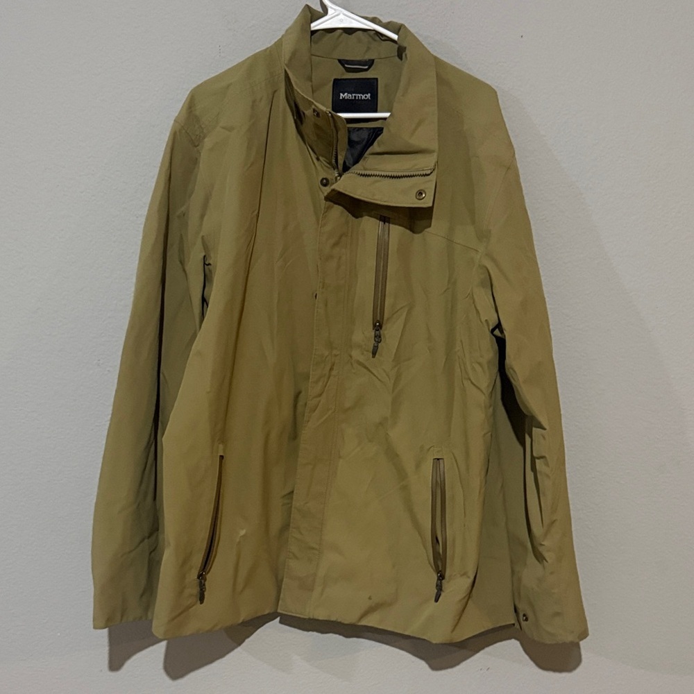 Marmot Men's Tan Jacket wind and rain light insulation fall barn chore
